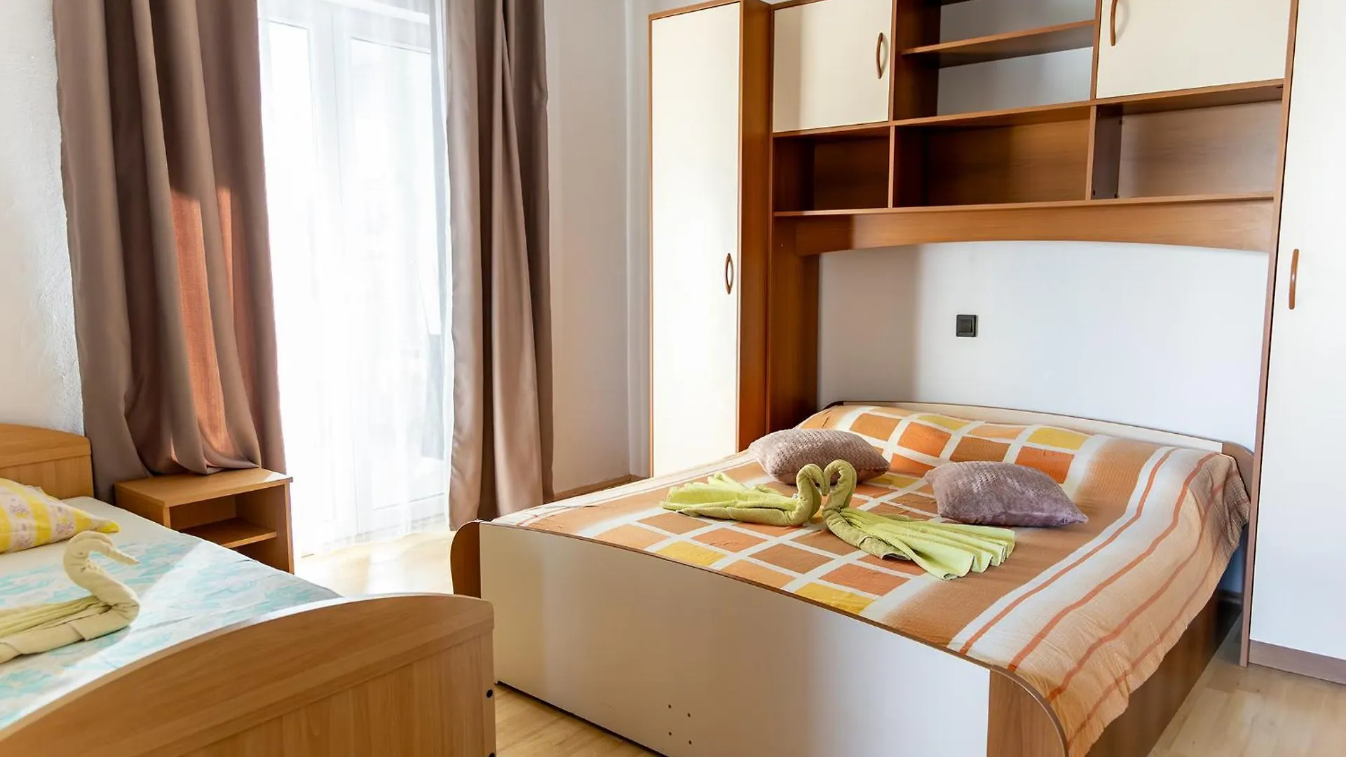 Apartment Anamaria Pag Town