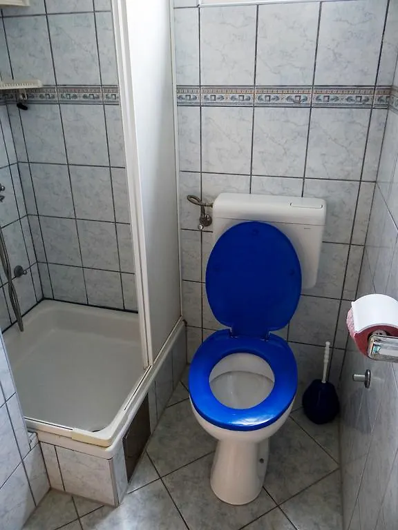 Apartment Anamaria Pag Town